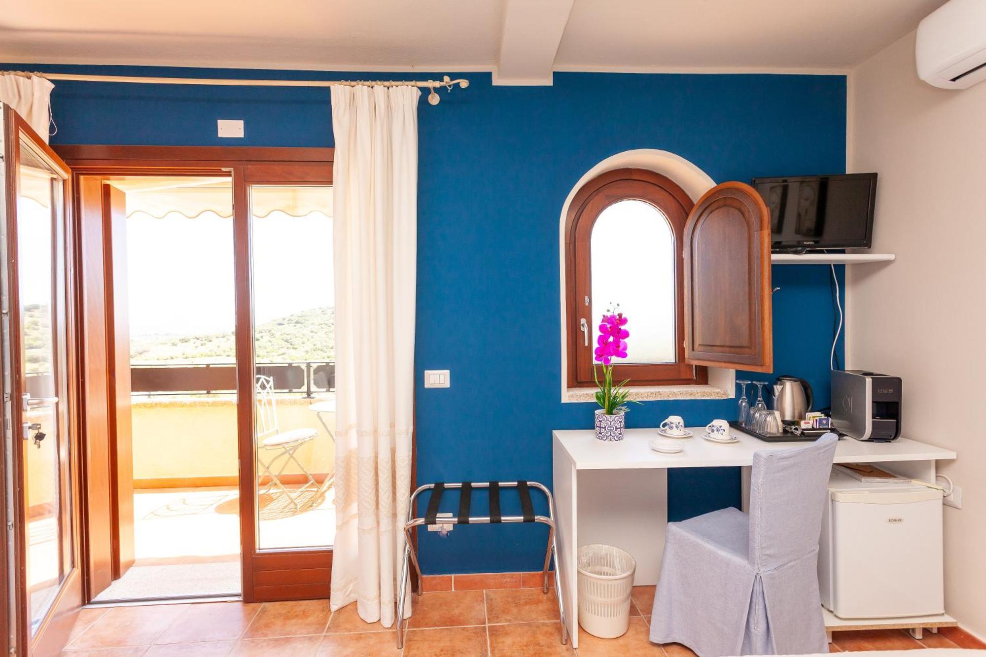 Hotel Domus Francy San Teodoro  Exterior foto